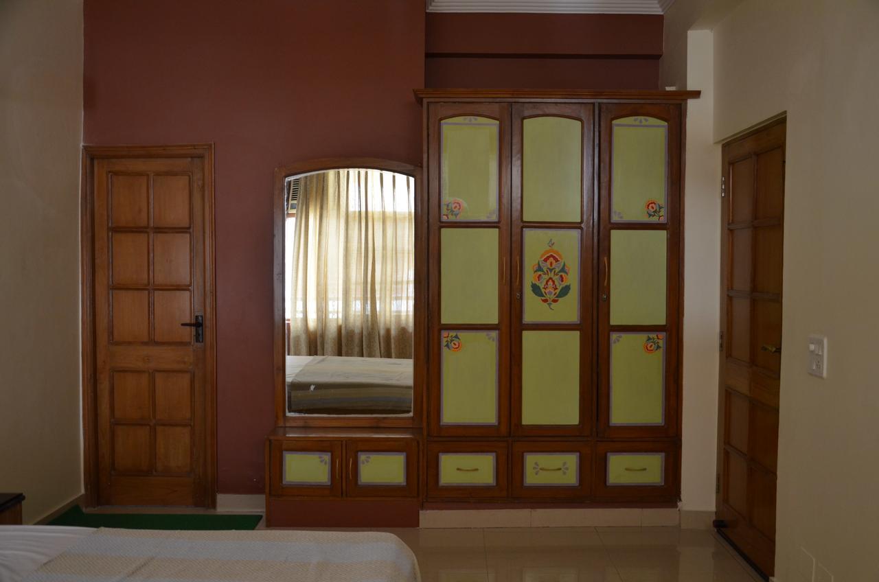 Ganga Vatika Ayurveda Bhavan Hotell Rishīkesh Rom bilde
