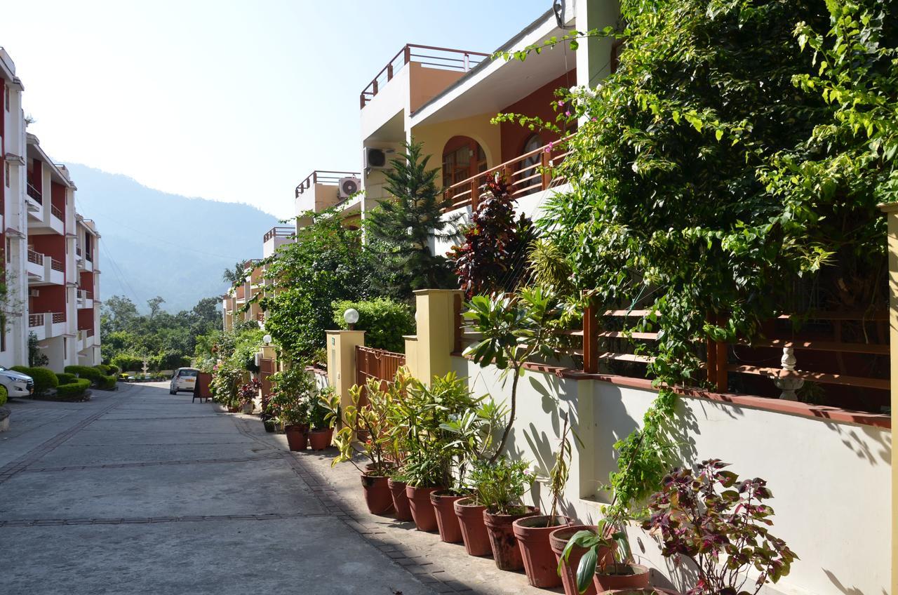 Ganga Vatika Ayurveda Bhavan Hotell Rishīkesh Eksteriør bilde